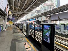 以前はナショナルステーション駅まで進んでいましたが、BTSでサイアムまで移動します。