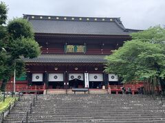 三仏堂は東日本で最も大きな木造建築物で、重要文化財に指定、先手観音、阿弥陀如来、馬頭観音の三体のご本尊が祀られています。
大きく迫力のあり、とても美しいご本尊でした。