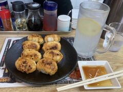 川越市駅まで電車移動して、本川越駅前のホワイト餃子で晩ごはん
川越に来ると、鰻か、ホワイト餃子の二択になる。でも、野田でホワイト餃子食べたことない。