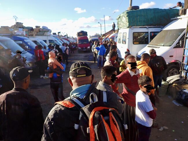 16:00<br />タクシーブルース場に戻って来ました。