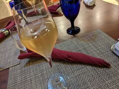 シャンパンで乾杯