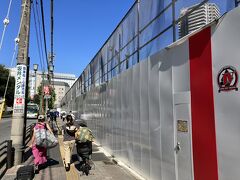 浦和駅西口駅前は大規模な再開発中でした。このあたりは昔住んでいて生活圏だったので時の流れを感じます。