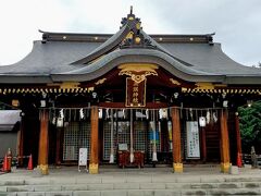 まず、北海道三大パワースポットのひとつに数えられる『美瑛神社』さんに行きました。

後、2つのパワースポット、札幌市にある北海道神宮、温泉地としても人気の洞爺湖には行ったことがあったのでこれでコンプリートできました。

時間が早すぎて、お守り等は買えませんでした。
でも、早朝ならではの素晴らしい気が満ち満ちているような気がしました。
大きく深呼吸をして、しばらく居させてもらいました。