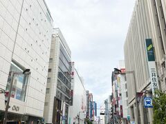 ショップや百貨店も多いです。
