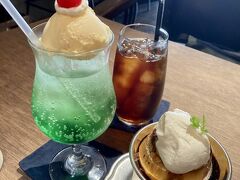 クリームソーダ、アイスコーヒー、プリン。