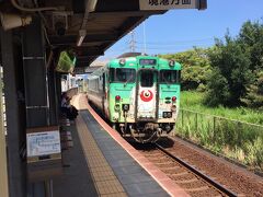 米子空港駅直結の境線に乗り込み米子駅へ。
本数は少ないのでご注意を。

鬼太郎でデコられた列車が可愛らしい。
ICカード対応です。