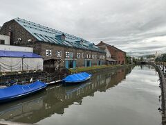 夕方には雨もおさまってきました。この日は運河クルーズは悪天候でお休みだったみたい。