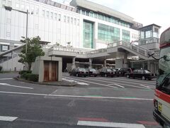 翌朝はホテルをチェックアウトして，早めに小田原駅へ．