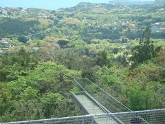 せり出している展望ブリッジはカフェ利用者のみ入れるようです。