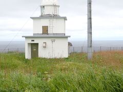 鴛泊燈台です。ペシ岬灯台かと思ったのですが、ペシ岬灯台は存在しませんでした。