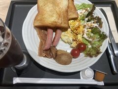 今回からプライオリティパスをゲットしたので関空のぼでじゅうでただ飯。