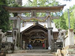 三嶋神社（高知県高岡郡梼原町）
創建は919年、津野経高（つのつねたか）が伊豆の三嶋大明神を勧進したのが始まり。
境内には開祖津野経高を祀る津野神社もあります。