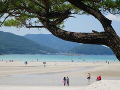 ランチ後は蛤浜海水浴場へ。
後の予定があったのでここでは泳がず、ビーチで海を眺める程度。