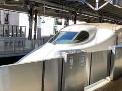 土曜日の午後、
猛暑の中、新幹線で静岡に向かいます。