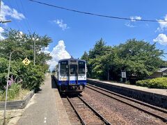 西岸駅で下車。

ディーゼル音をあげて走り去る車両を見送る。

七尾11:43ー西岸12:10  のと鉄道