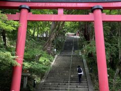 バスはどんどん山の中へ。談山（たんざん）神社到着。