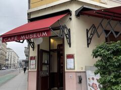 ザッハトルテ巡りをします

まずはこちら「cafe museum」
