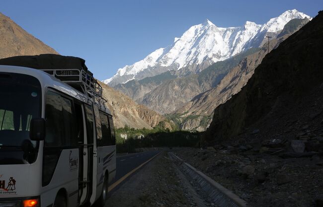 さらばフンザ。<br />フンザは3回目の訪問、もう来ることは無いかな。<br />パキスタンには、この翌年にも来たけどね。