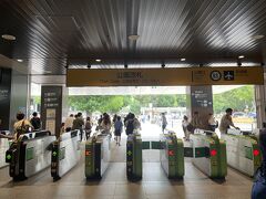 JR上野駅公園改札を出ます。
最近上野駅から出るときははこの改札ばかり使っています。