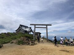 蔵王刈田嶺神社 (奥宮)