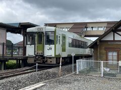 09:26、終点柳津駅に到着、この先線路がありません