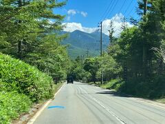 帰りは花火見物の車が集中してそうな大門街道を避け、スズラン峠越えのビーナスラインを選択。この辺りは勝手知ったる道です。
午後２時前に別荘帰着。天候に恵まれ快適なドライブでした。