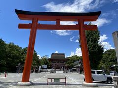 着きました、津島神社。大鳥居に一礼して境内へ。