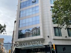 ホテル
スペイン広場から歩いて5分くらい
Pestana Arena Barcelona
Expediaから予約して、３泊で￥64,831