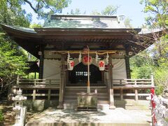 松森天満宮は、諏訪神社、伊勢宮と共に長崎三社のひとつ。1626年今博多町に創建し、1656年遷宮。拝殿。