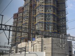 駅近ではタワマン建設中