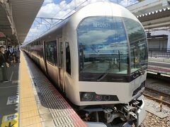 山陽本線に乗って岡山駅へ到着。
ついこの前来たような気が..

ここでマリンライナーへ取り換えです。
日曜日なので一応指定席で進行方向左側の買っておきました。

