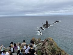 先端にある神威岩で記念撮影しました。