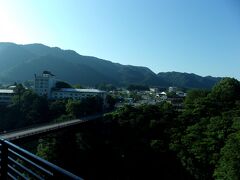 旅行日２日目(7月30日)に入りました。

鬼怒川温泉は朝から快晴ヽ(^。^)ノ。
