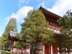 食後は大徳寺境内を散策しました。