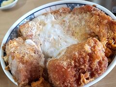 すごいカツドンだけど、見た目だけ、味は？