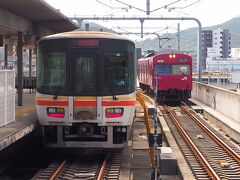 14時20分　山陽本線「姫路」駅。

「新大阪」から「姫路」までは、新快速にて移動。ココで、姫新線に乗り換えます。。