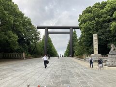 靖国神社の第一鳥居。