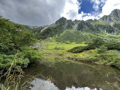 雲がなければ、水面に綺麗に映ったかしら…