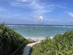 天気もイイので朝から元気よく島を回ります。

まずは満潮の仲本海岸へ。