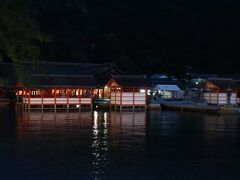 厳島神社のライトアップ