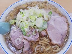 そろそろお腹も減ってきたので、美味しいものでも。

新潟市内のほぼ高速？なバイパスを涙目でカッ飛びながら、一路長岡へ。

有名店らしいですね。安福亭さん本店。運よく待ち時間ほぼゼロで入店できました。
帰りには待ち行列が5名ほど。

見た目からは想像できませんでしたが、意外に？町中華成分高めなお味。
思てたんとはテイストが少々違いましたが、おいしくいただきました。

かの有名な花火大会のちょうど2日目だそうで。
見てみたいなー、との誘惑に駆られましたが、この炎天下にあと4時間も待てないし、見たらたぶん目的地に辿り着けない。

後ろ髪を引かれつつ、先を急ぎます。