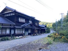 これが新茶屋であり、昭和25年から今でも民宿として営業している

http://innshinchaya.sakura.ne.jp/