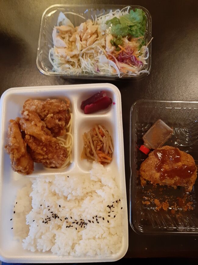 結局、お弁当を買って戻った頃に語り部さんの話が始まっており、お弁当は食べずに語り部さんの話を聞いて、少し冷め始めたお弁当を食べたのでした。<br /><br />まぁ、お弁当は美味しかったので許します。