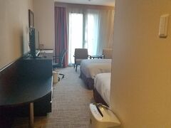 ということで、3泊するホテルは「ANAクラウンプラザホテル長崎グラバーヒル」。
ってことで、お部屋ちぇーーーーっく。