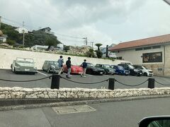 湘南から鎌倉へ行く途中
車が可愛い
珊瑚礁はいつも混んでます