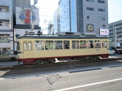 はりまや橋停留所（はりまや橋駅）
はりまや橋の前をまた路面電車が通りました♪
