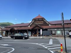 妹夫妻に信濃大町駅まで送ってもらい、大糸線に乗って山梨の実家に帰りました。