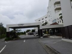 本日の宿泊はこちらのホテルです。
サイプレスリゾート久米島です。
約１０年前の旅行の際も利用したホテルです。