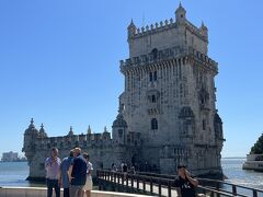 ベレンの塔です。入場するのに10分程並びました。
ベレンの塔はリスボンのテージョ川沿岸、ベレン地区にある、バスコ・ダ・ガマのインド航路発見を記念して建てられた塔です。