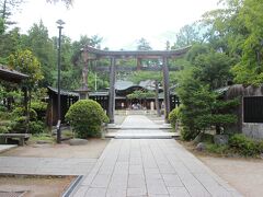 神社正面です。